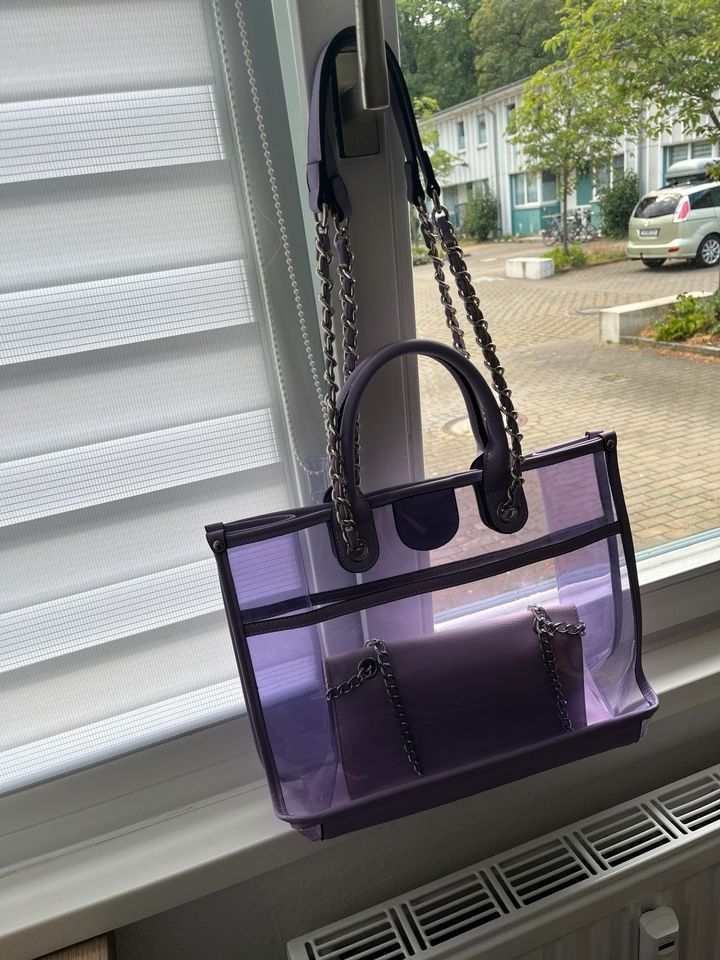 Damen Tasche Flieder 2 in 1 in Garbsen