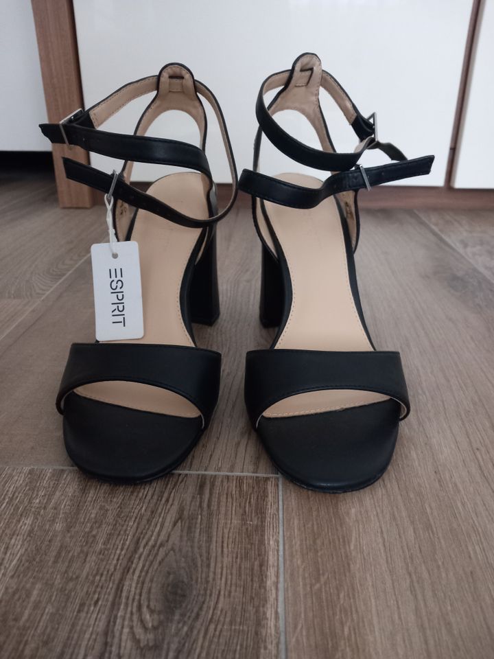 NEU!! Esprit High Heels Sandalette schwarz, Größe 38 in Brühl