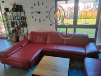Ledersofa Couch Amore W. Schillig rot mit Hocker Hessen - Lohfelden Vorschau