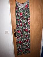 Maxikleid mit Blumen Motive Primark Berlin - Marzahn Vorschau