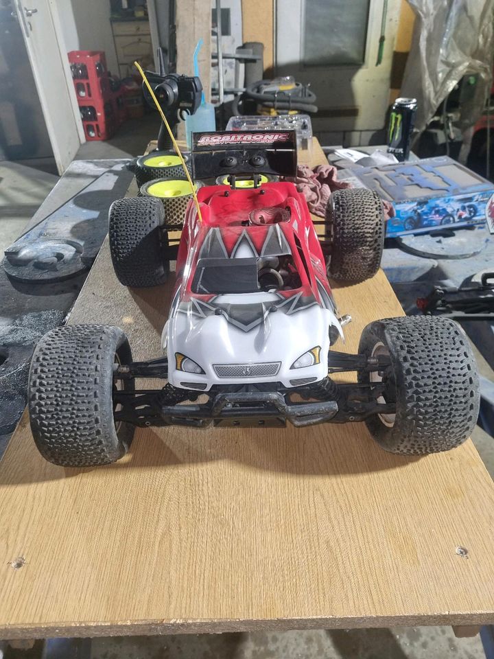 RC Bahgy Robitronic Mantis 1:8( Nitro Baggy) in Sinzig