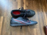 Fußballschuhe 40 Gr. München - Au-Haidhausen Vorschau