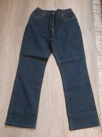 Edle Jeans mit Stickerei und Strass-Steinchen, Gr. 42 NEU Nordrhein-Westfalen - Werl Vorschau