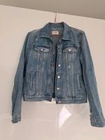 Jeans Jacke Gr 42 zu verkaufen Wandsbek - Hamburg Bramfeld Vorschau
