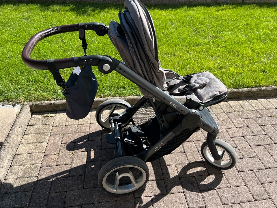 Kinderwagen Musti Evo+Schale+Adapter+Laufstall + Erstausstattung in Hardthausen