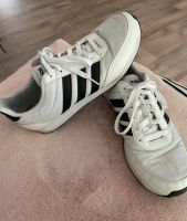 Adidas Sneakers Gr 41,5 Gazelle Turnschuhe Baden-Württemberg - Mühlhausen Vorschau