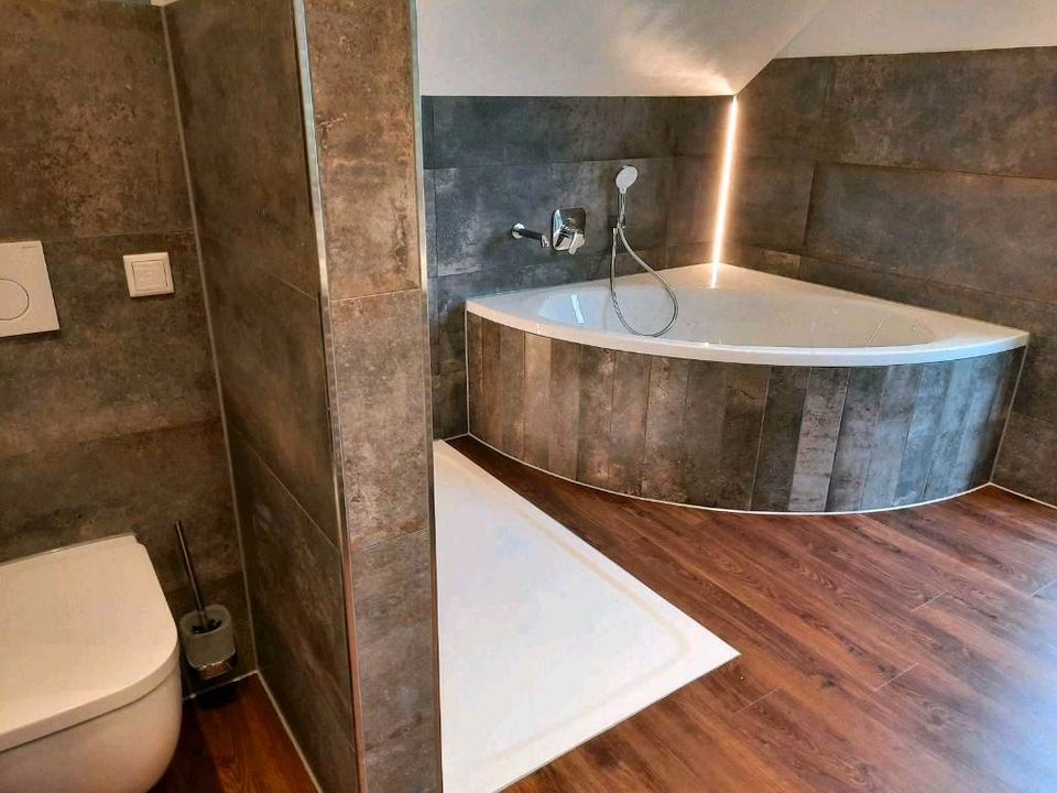 Fliesenleger Bad WC Sanierung Badezimmer Renovierung in Herford