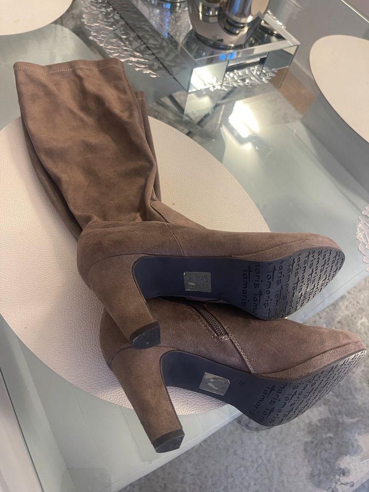 Tamaris Stiefel Gr. 39 Beige taupe nude Schuhe wie Neu in Frankfurt am Main