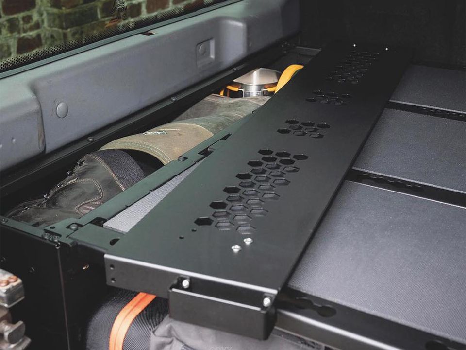 PARANOID Schlaf-System, passend für Land Rover Defender 110 in Hann. Münden