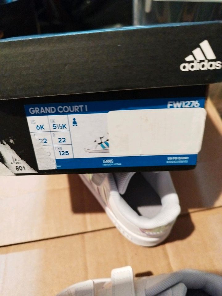 Adidas Schuhe Gr.22 Grand Court Neu in Bad Schönborn