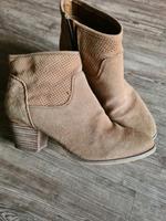 Stiefeletten Leder 40 beige Hessen - Braunfels Vorschau