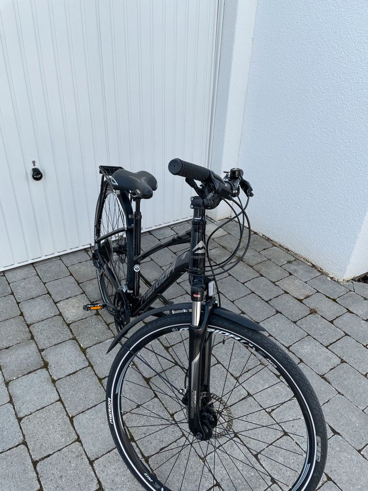 Merida Crossway 100 Damen Fahrrad 46cm in Weil im Schönbuch