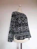 H&M Sweatshirt in schwarz/Azteken Muster weiss mit Seitenschlitze Hessen - Großenlüder Vorschau