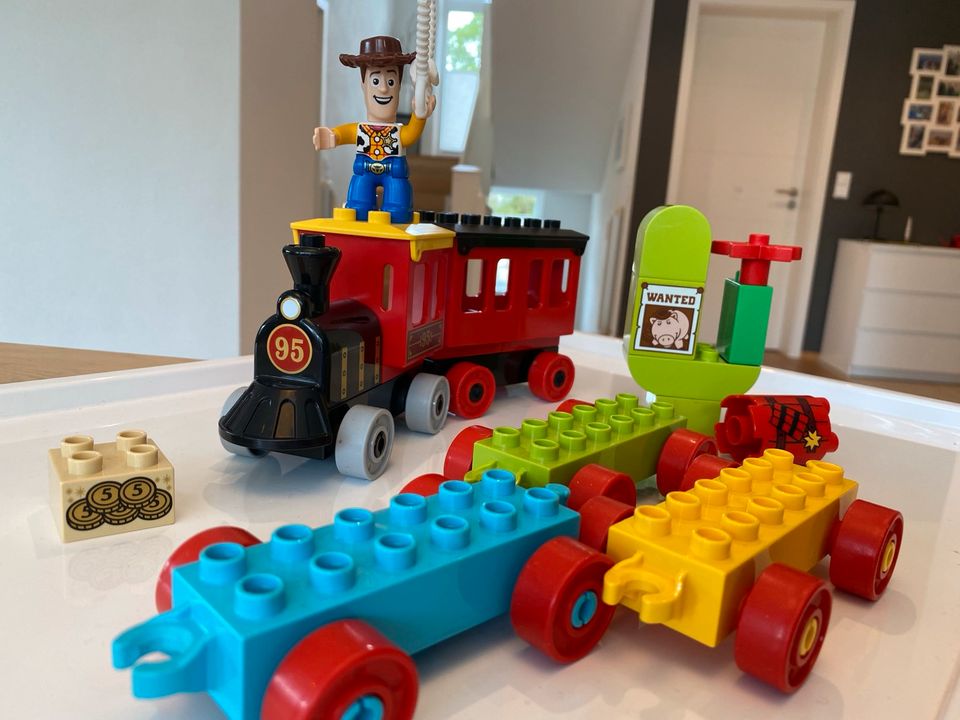 Lego Duplo Toy Story Zug mit Extras in Marquartstein