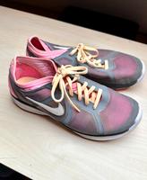 Nike Lunarlon Gr. 39 UK 5,5 Rosa Pink Grau Jogging Running Sport Niedersachsen - Apen Vorschau