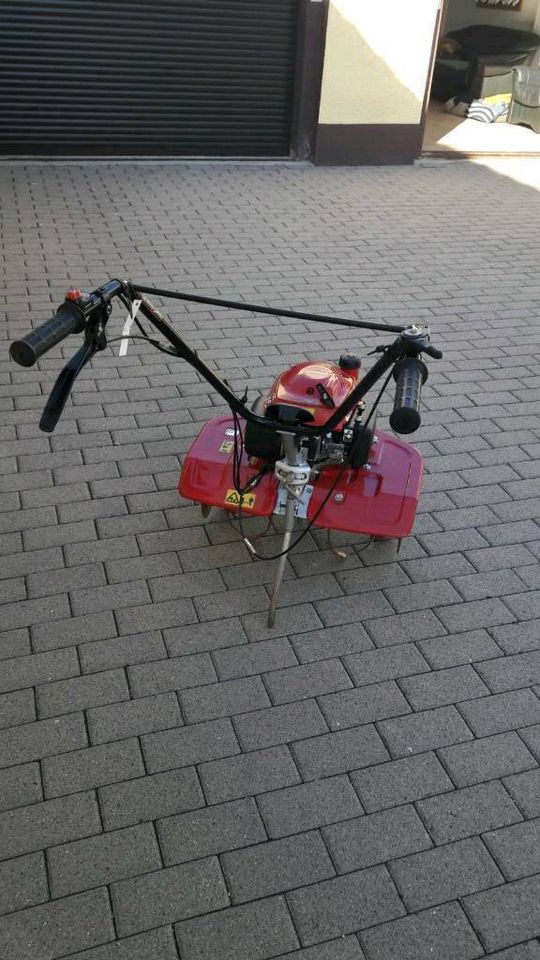 Vermietung Motorhacke Gartenfräse Honda F 220 Fräse Garten Boden in