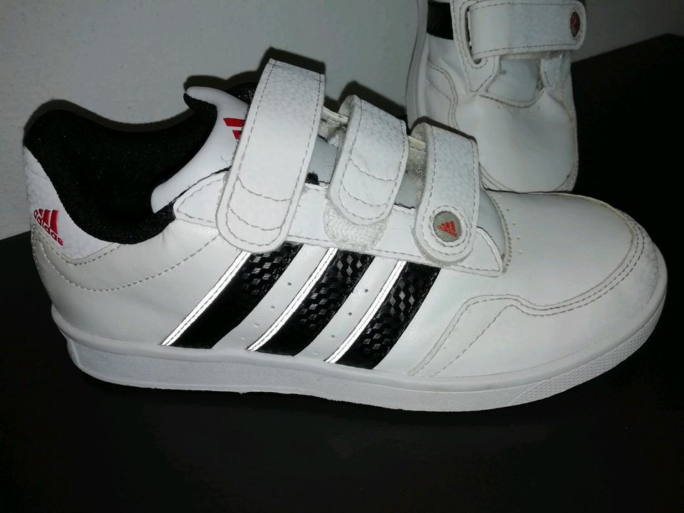 Adidas Ortholite Leder Schuhe Sneaker Turnschuhe wie NEU Gr.32/33 in Wilkau-Haßlau