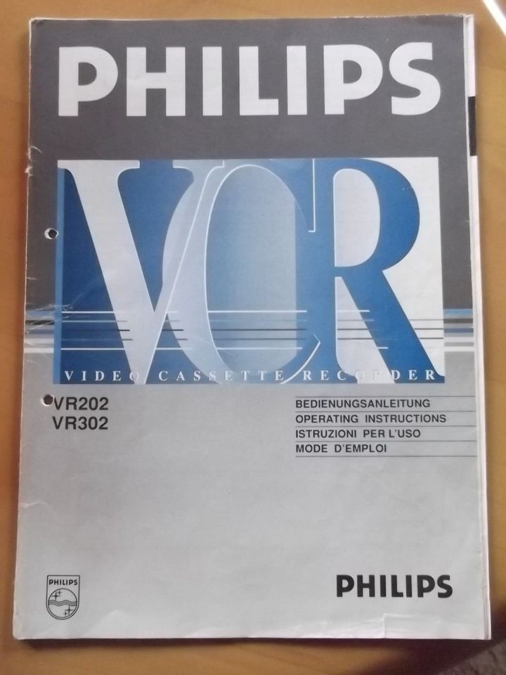 PHILIPS VHS VIDEORECORDER VR 202/02 in Schwarzenbach am Wald