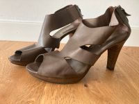 Mauro Giuli Sandalen Leder Gr. 39, taupe neu Hannover - Linden-Limmer Vorschau