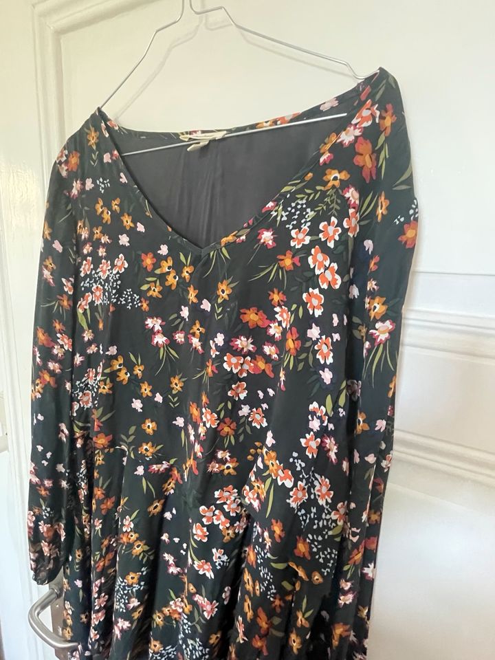 Leichtes Kleid teilweise transparent mehrlagig floral Vina in Braunschweig