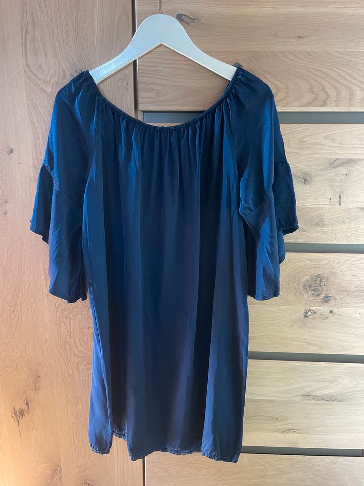 Blaue Bluse Made in Italy Off Shoulder 44 in Rostock