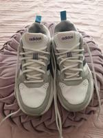Adidas Turnschuhe 38,5 Nordrhein-Westfalen - Troisdorf Vorschau