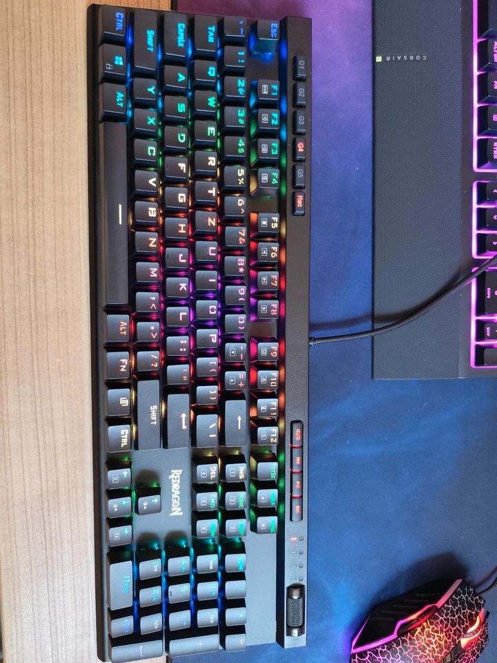 Redragon K580 VATA RGB/ Gaming Tastatur/ Hot swappable in Schapen