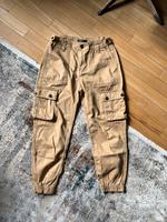 Cargo hose jeans beige bershka braun schwarz Nordrhein-Westfalen - Herford Vorschau