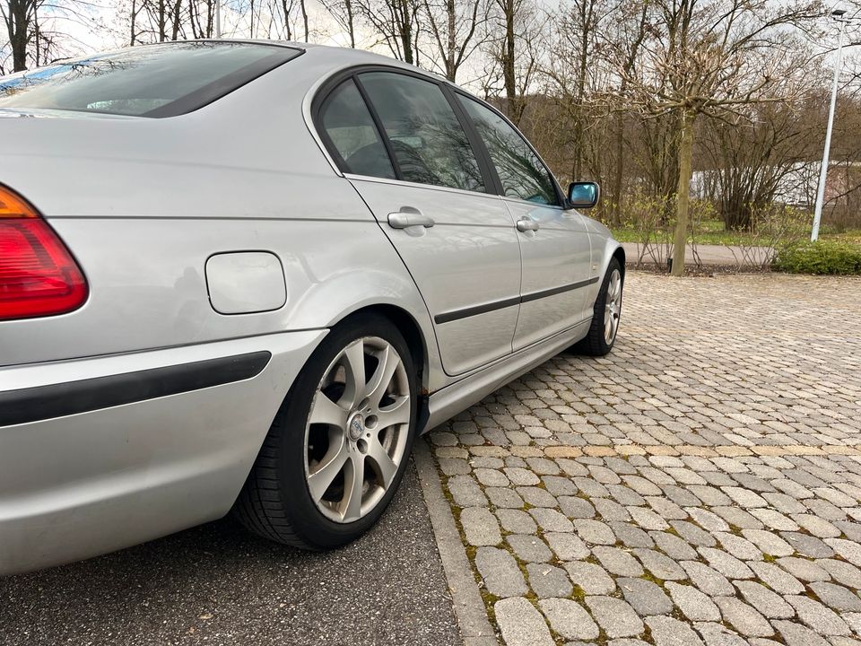 BMW E46 330i limo in Göppingen