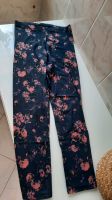 neuwertige TCM Leggins dunkelblau/ koralle gr. 134/140 Dresden - Wilschdorf Vorschau