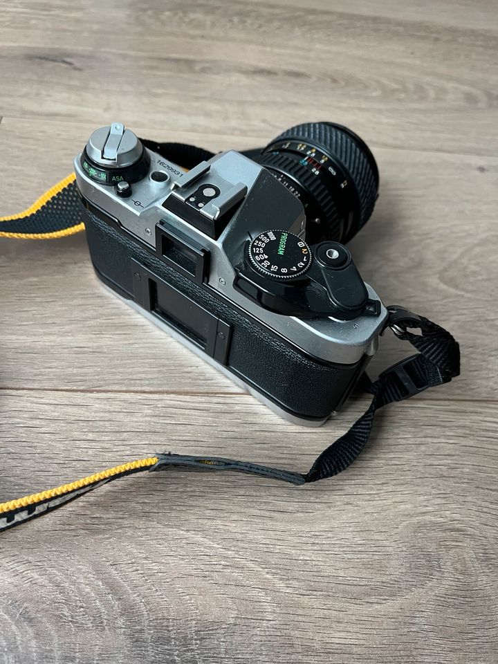 Canon AE-1 analoge Spiegelreflexkamera. in Solingen