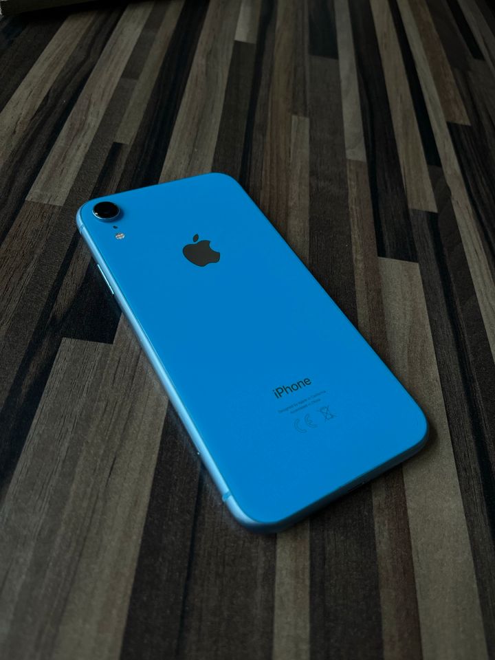 iPhone XR | Blau | 64GB in Lägerdorf