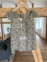 Kurzarm Bluse | Gr. S | Kirschen | grau Nordrhein-Westfalen - Hamm Vorschau