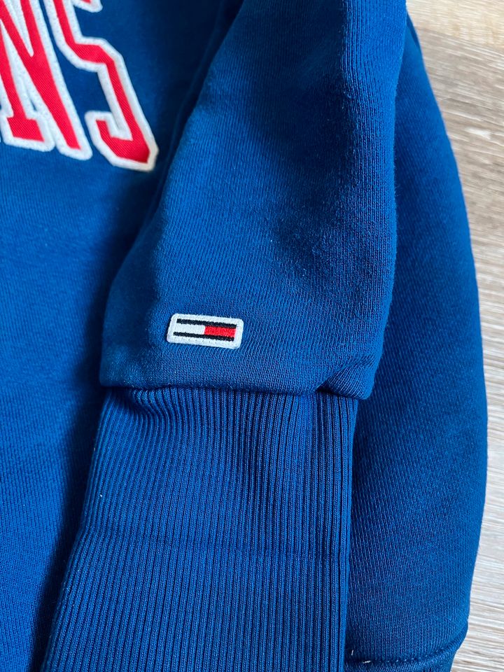 Tommy Hilfiger Pullover/Hoodie vintage blau/rot/weiß XS/S in Heuchelheim