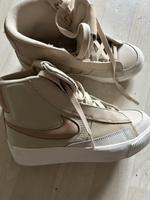 Nike Blaze Schuhe 36.5 echt Leder Damen sneaker neu Hessen - Rodgau Vorschau