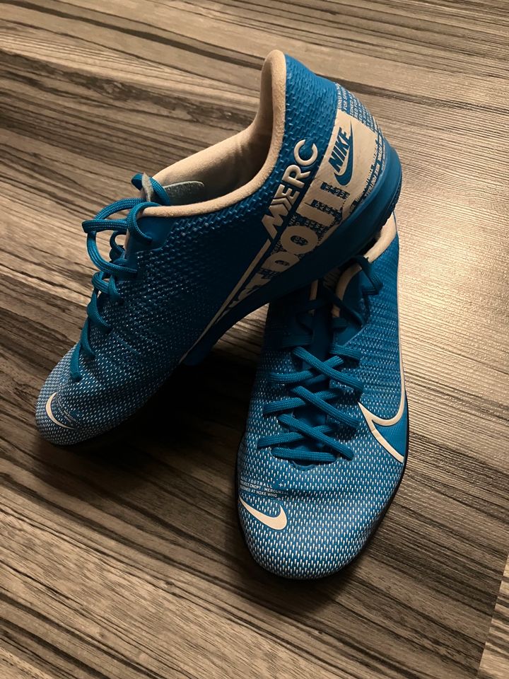 Nike mercurial Sneaker Turnschuhe Sportschuhe Fußball 38 blau in  Sachsen-Anhalt - Wolmirstedt | eBay Kleinanzeigen ist jetzt Kleinanzeigen