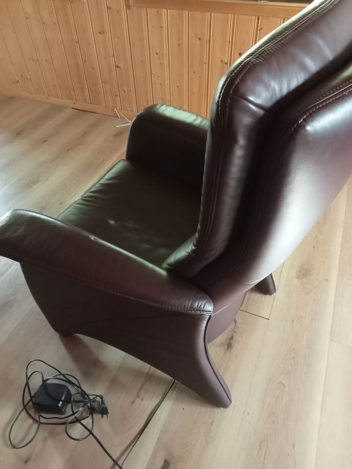 Ledersessel Sessel elektrisch verstellbar bequem relaxen in Laubach