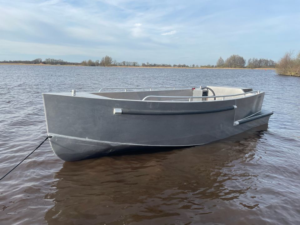 Qwest Marine S600 Aluboot Freizeitboot Ausflugsboot in Münchsmünster