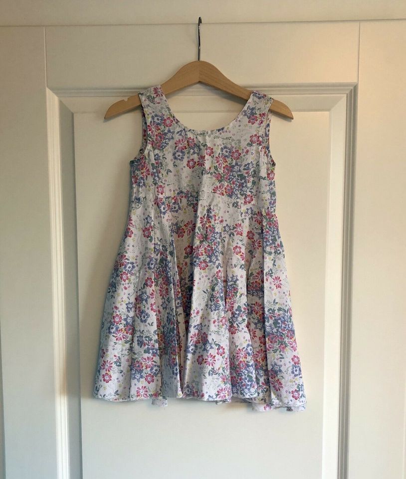 Kleid Benetton Sommerkleid Blumen weiß 98 104 in Schleswig-Holstein -  Norderstedt | Babykleidung Größe 98 kaufen | eBay Kleinanzeigen ist jetzt  Kleinanzeigen