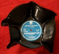 Schale Schüssel aus Vinyl Schallplatte Schallplatten Deko Baden-Württemberg - Lahr (Schwarzwald) Vorschau