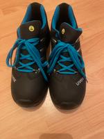 Uvex Arbeitsschutz Schuhe Neu S2 Größe 42 Leipzig - Lindenau Vorschau