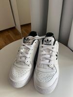 Adidas Sneaker Unisex weiß NEU Hessen - Marburg Vorschau