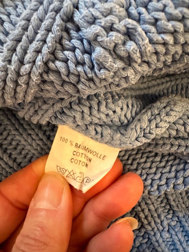 Strickpulli Gr 44 blau weiß in Jesteburg