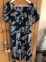 Taifun - Kleid blau-weiß Blumen ungetragen - Gr. XL - 44/46 Bayern - Goldbach Vorschau