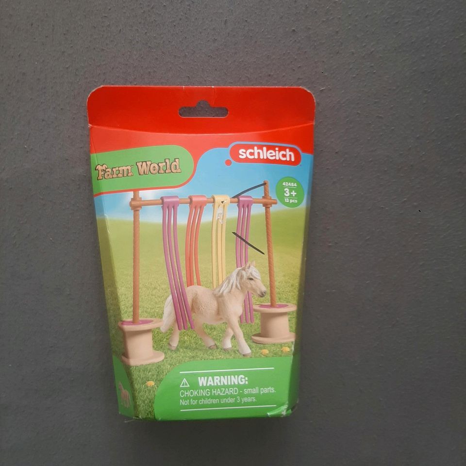 Schleich Tiere Schwein Hund Hase Rentier Bauernhof Farmworld in Burgau