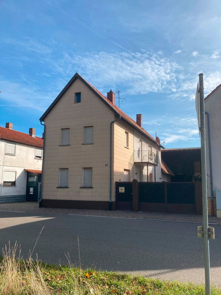 Wohnhaus mit Scheune und Garten zu verkaufen in RheinlandPfalz