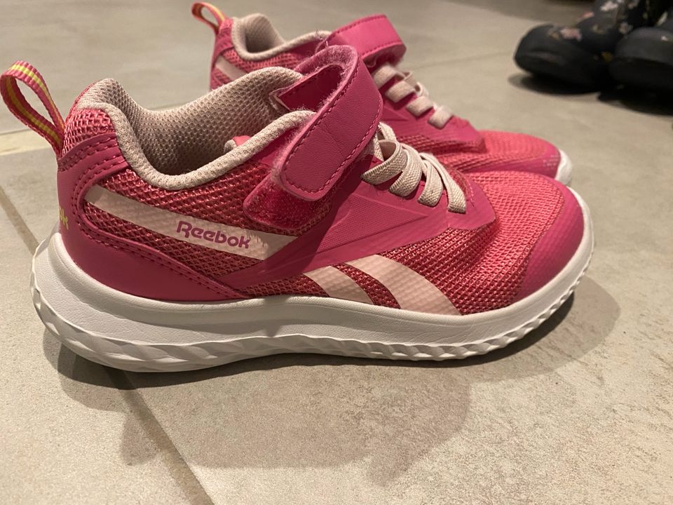 Reebok Sneakers wie neu 30 in Markkleeberg