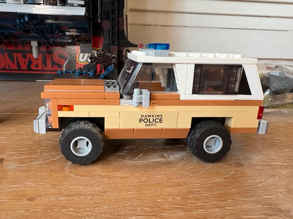 LEGO® Stranger Things 75810 The Upside Down/Die andere Seite in Bad Homburg