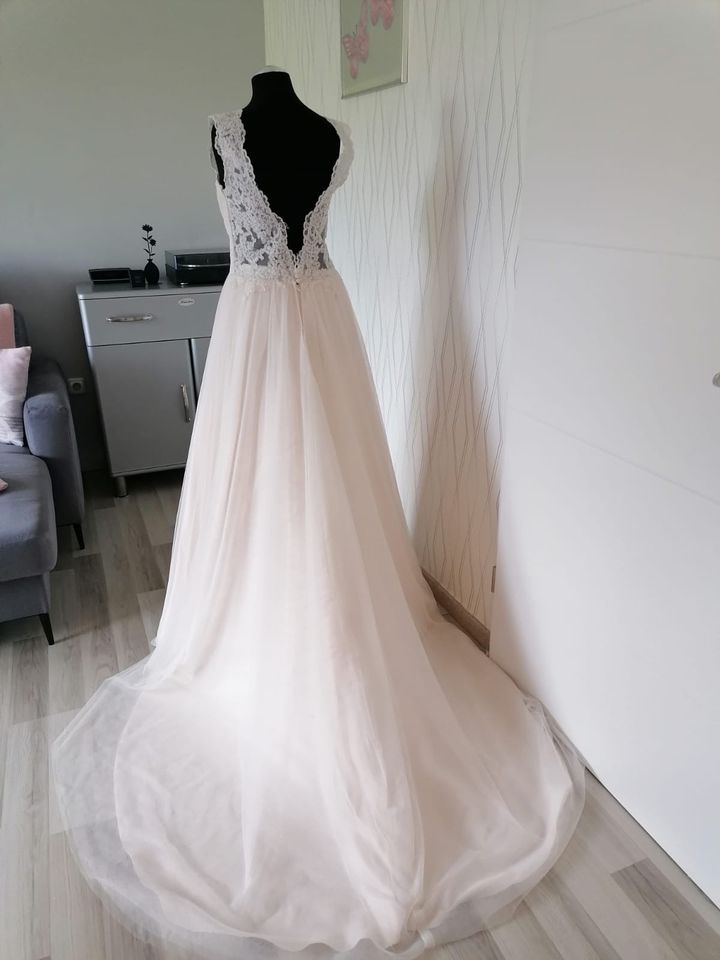 Bleibtreu Hochzeitskleid Kleid Brautkleid Blush A Linie in Hückelhoven