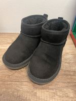 Warme Boots in 32 wie UGG Bayern - Fürth Vorschau